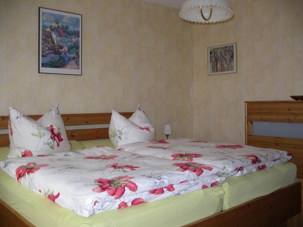 Ferienwohnung Herrig Treis-Karden Szoba fotó